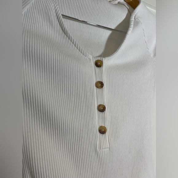 Lulu’s - Women one piece body suit - Picture 3 of 5